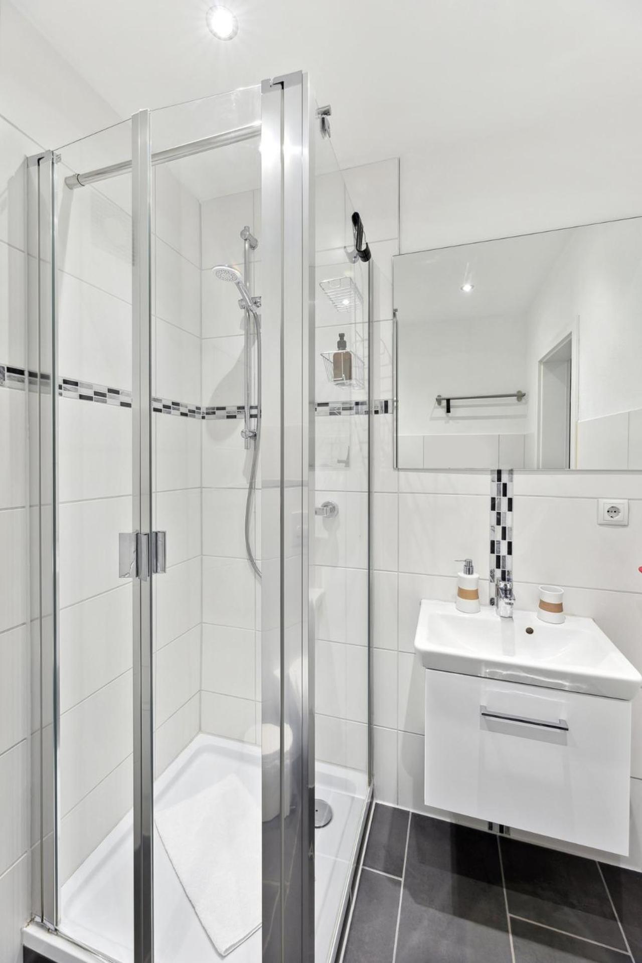 Sali Homes - Charming Studio Apartment In Heart Of Bayreuth With Balcony Esterno foto